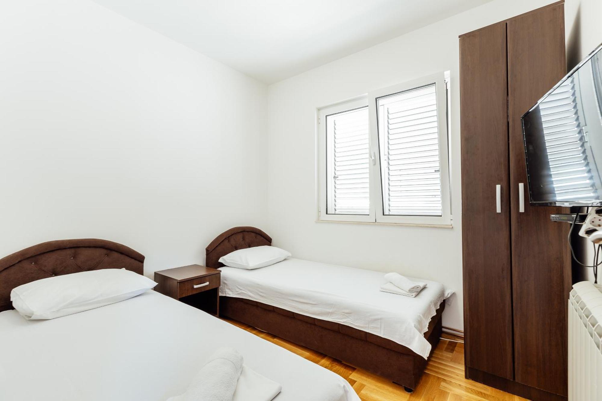 Premium Spot Apartments 헤르섹 외부 사진